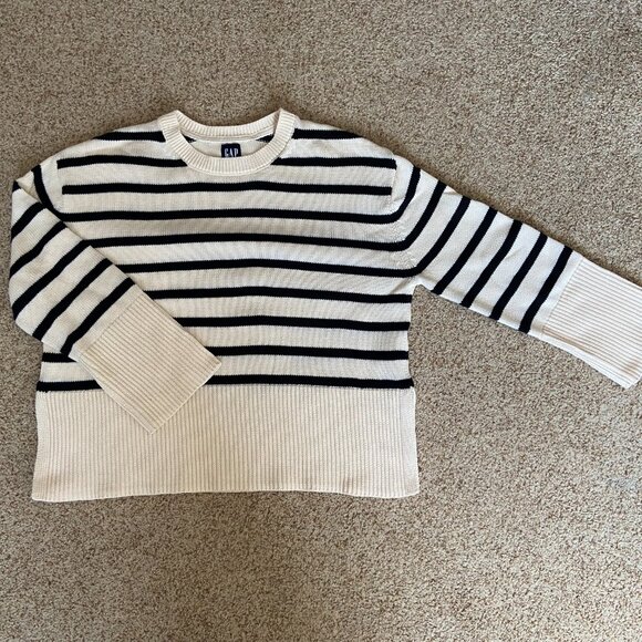 Gap Split Hem Crew Neck Sweater in Black and Cream Stripe; Oversized; Size S - Picture 3 of 5